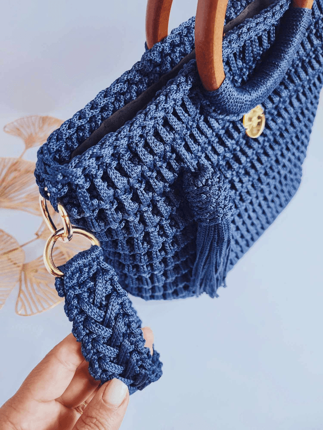 Sac à main bohème chic en crochet – modèle Valentina avec poignée bois & bandoulière tressée