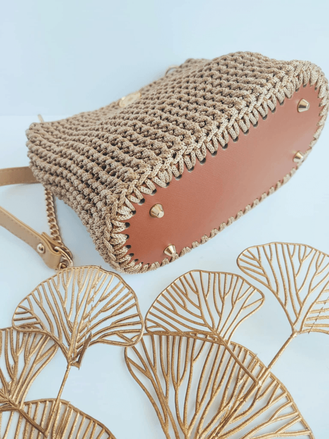 Sac à bandoulière en crochet Anaïs  Élégance et Praticité au Quotidien