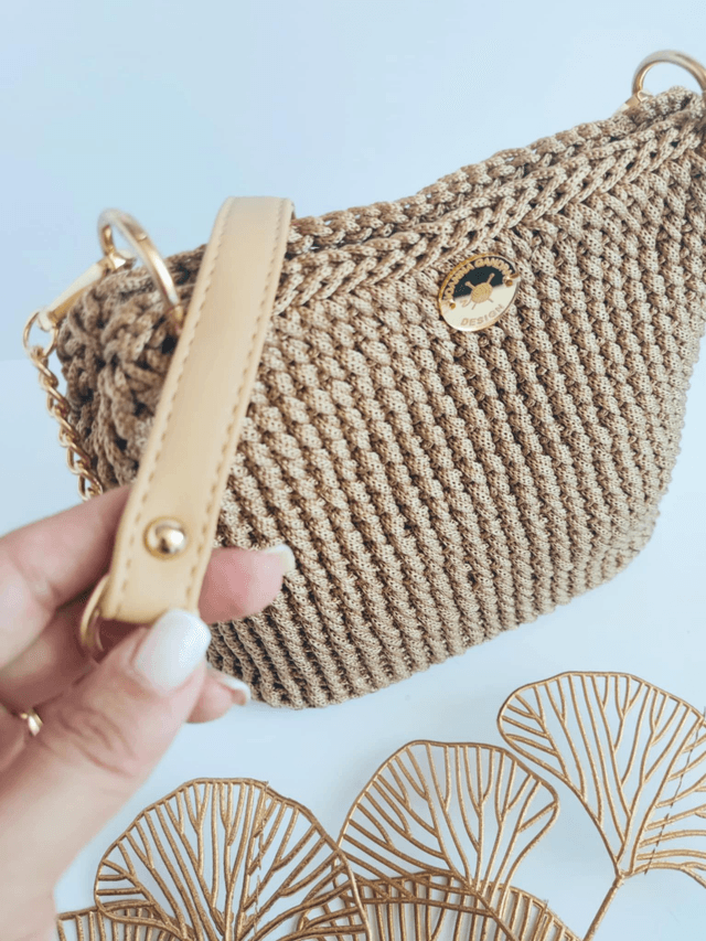 Sac à bandoulière en crochet Anaïs  Élégance et Praticité au Quotidien