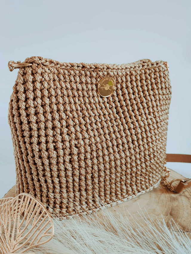 Sac à bandoulière en crochet Anaïs  Élégance et Praticité au Quotidien