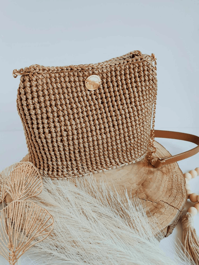 Sac à bandoulière en crochet Anaïs  Élégance et Praticité au Quotidien