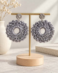 Boucles d’oreilles en crochet Aura – Argenté, fait main