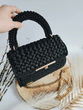 Sac Charlotte – Élégance audacieuse en crochet noir et doré – Fait main