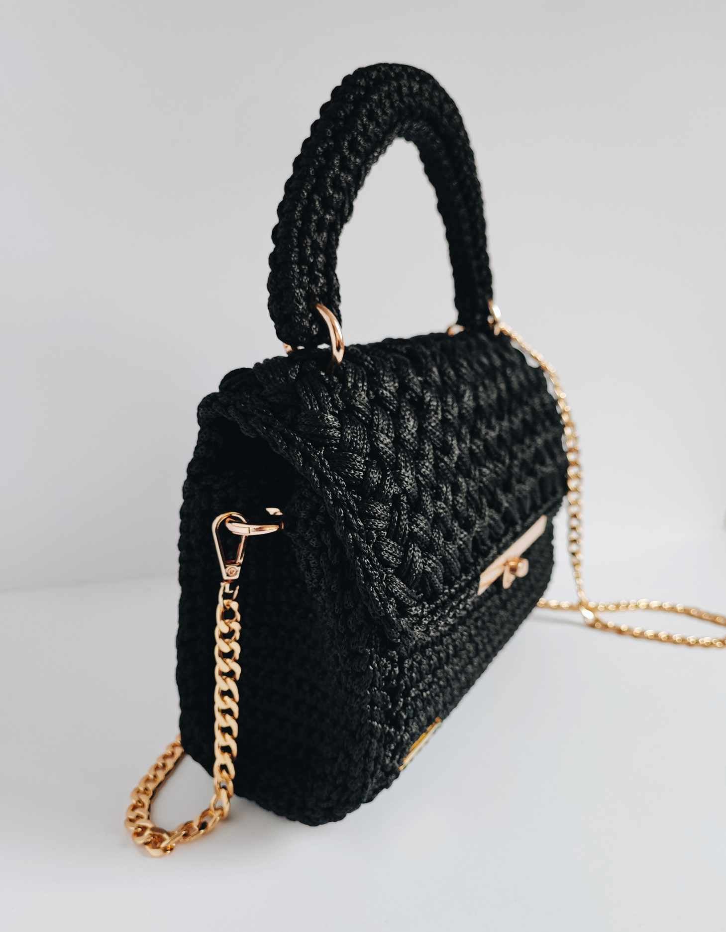 Sac Charlotte – Élégance audacieuse en crochet noir et doré – Fait main