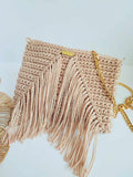 Sac Lara en crochet fait main – style bohème avec franges et chaîne dorée 120 cm