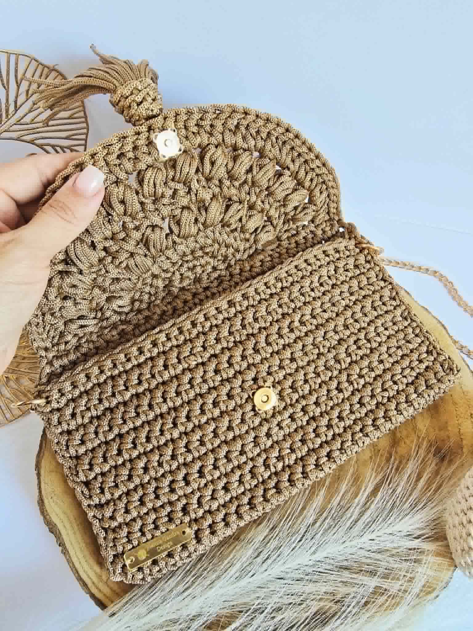 Maya – Sac crochet bohème chic à pompon