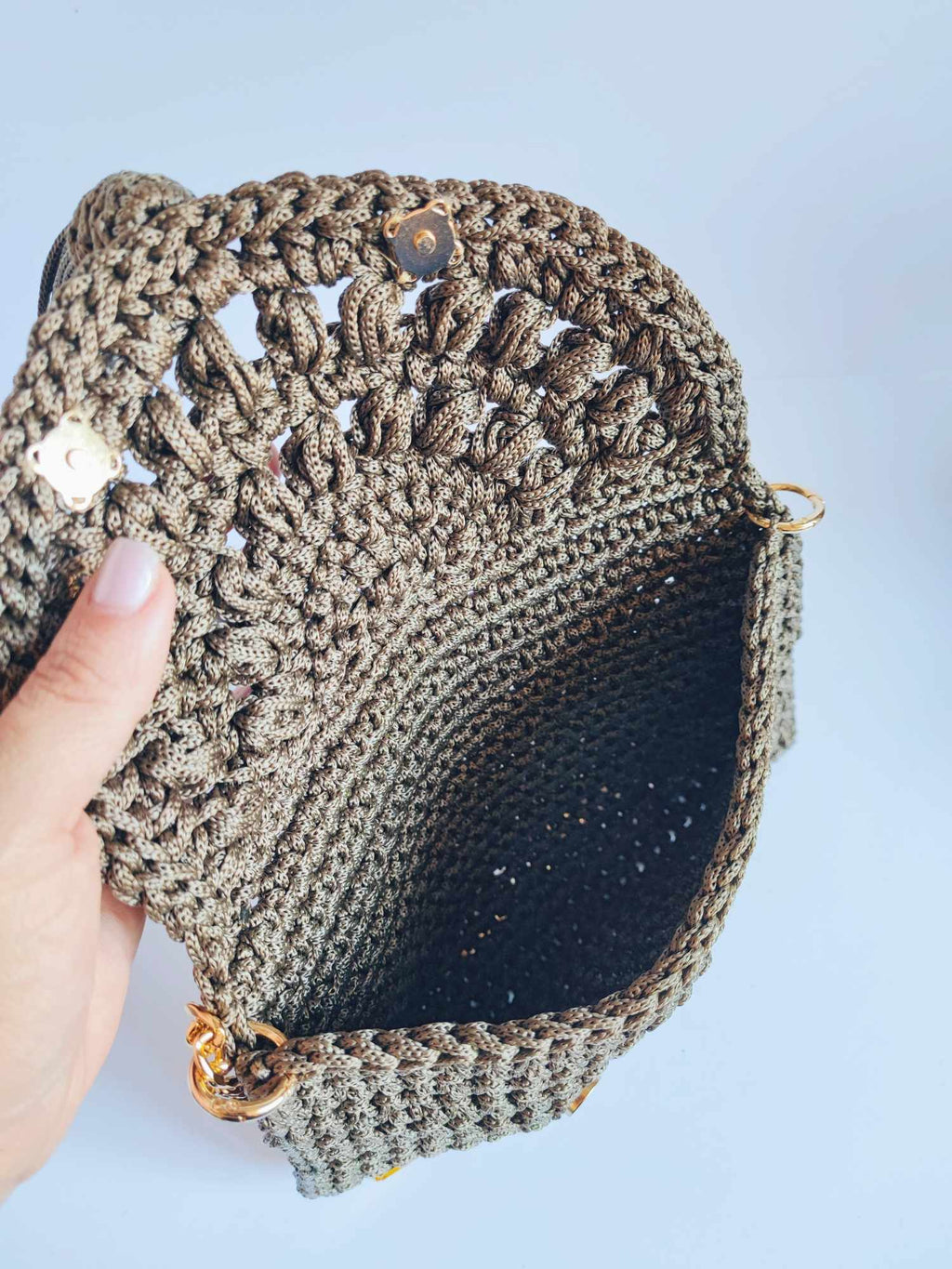 Maya – Sac crochet bohème chic à pompon