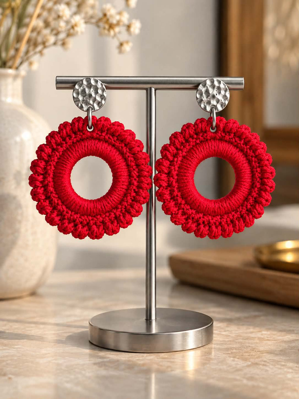 Boucles d’oreilles en crochet Muse – Rouge, fait main