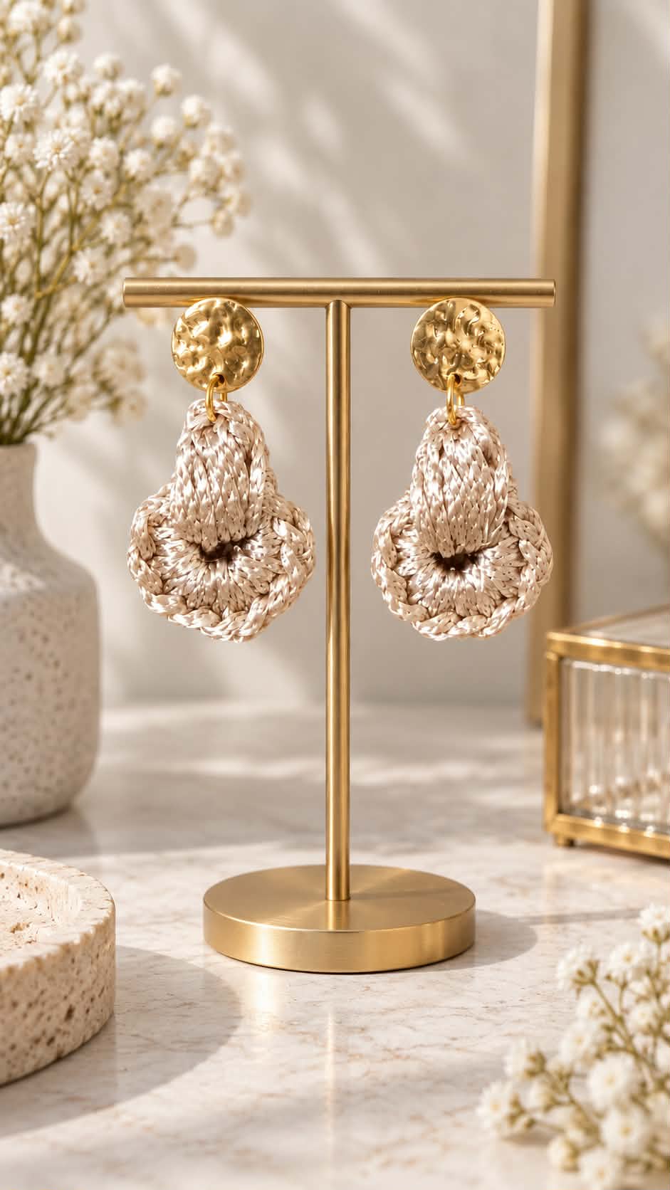 Boucles d’oreilles en crochet Sophie – Champagne, fait main
