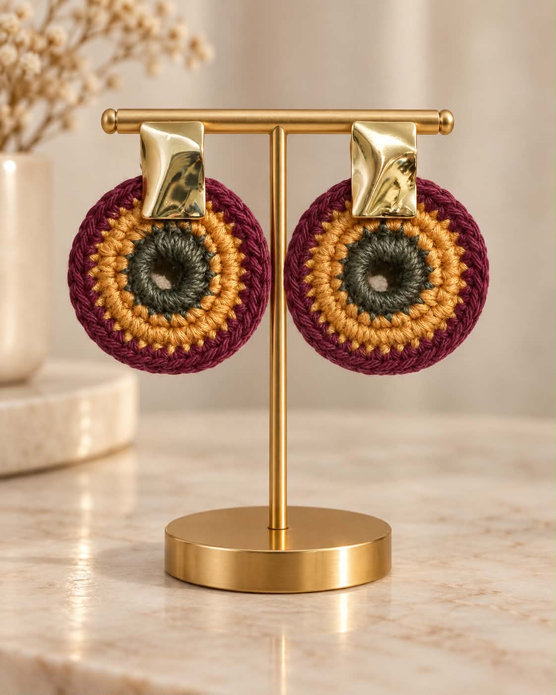 Boucles d’oreilles en crochet Nara – Bordeaux, camel & kaki, fait main