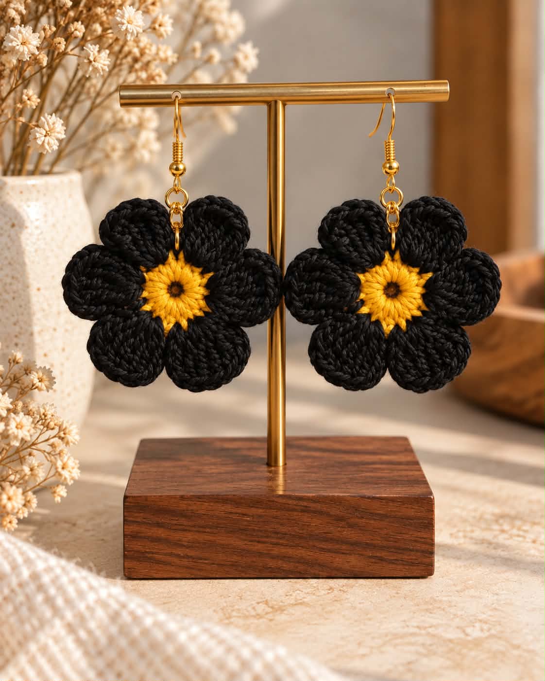 Boucles d’oreilles fleur en crochet Lily – Fait main